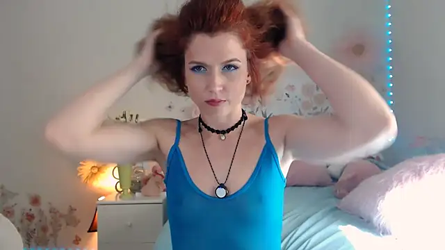 Snapshot of Poisson_Eva chatting on 06-09-26, 11:28 Poisson Eva online show from 06-09-26, 11:28