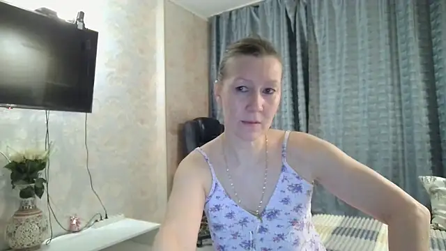 WindChristy online show from 12-04-25, 03:38