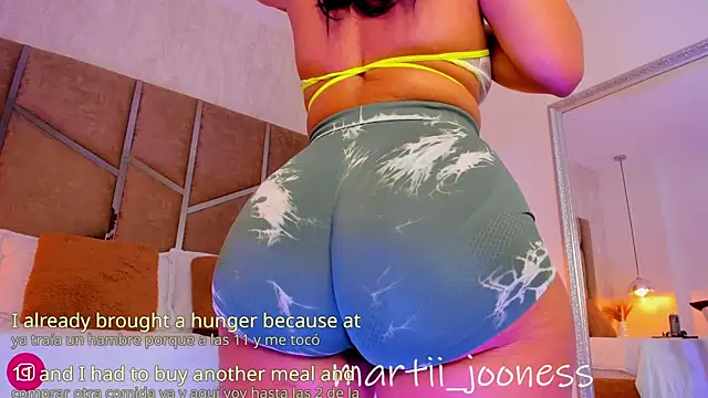 Martinaa Jones  online show from 03-02-25, 12:42