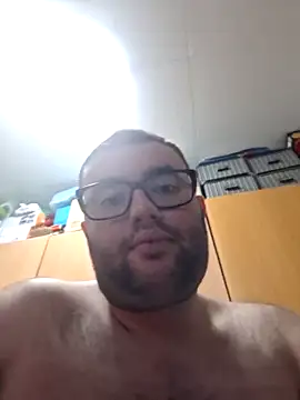 Javier bear online show from 10-30-25, 11:12