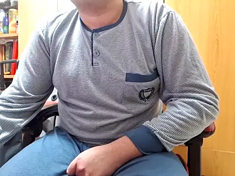 Javier bear online show from 02-26-25, 10:15