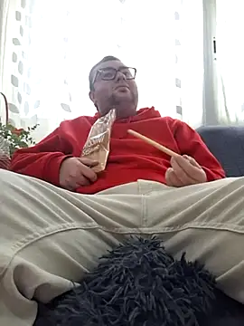 Javier bear online show from 12-04-25, 02:05