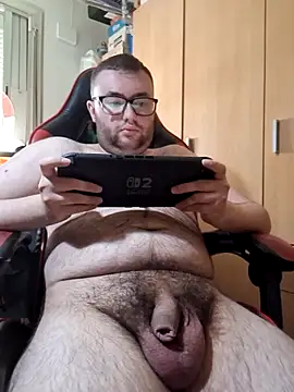 Javier bear online show from 04-13-26, 11:58