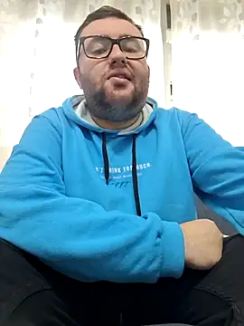 Javier bear online show from 11-20-25, 03:02