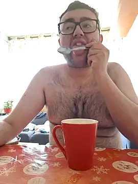 Snapshot of Javier_bear chatting on 05-22-26, 08:23 Javier bear online show from 05-22-26, 08:23