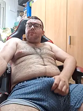 Snapshot of Javier_bear chatting on 05-07-26, 01:14 Javier bear online show from 05-07-26, 01:14