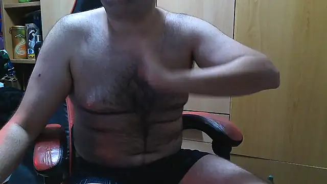 Javier bear online show from 07-21-26, 07:59