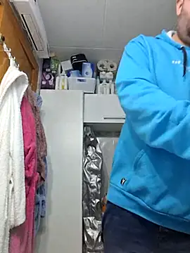 Javier bear online show from 03-12-25, 02:34