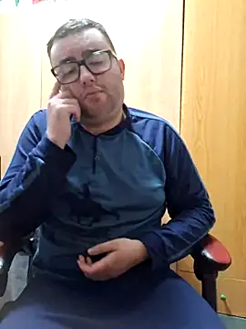 Javier bear online show from 03-21-25, 02:40