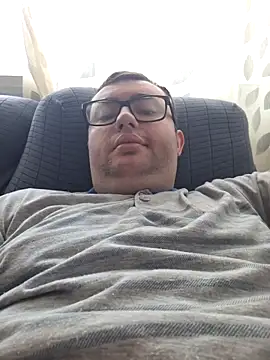 Javier bear online show from 03-01-26, 09:53