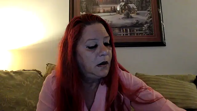 Snapshot of LexxiLeeds chatting on 09-29-25, 10:33 LexxiLeeds online show from 09-29-25, 10:33