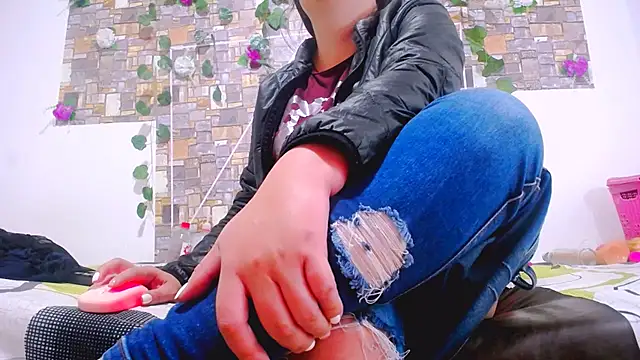 MaidenGame online show from 11-20-25, 04:07