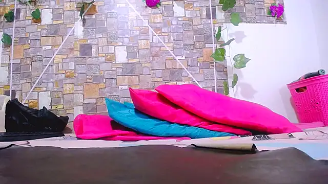 MaidenGame online show from 11-06-25, 01:48