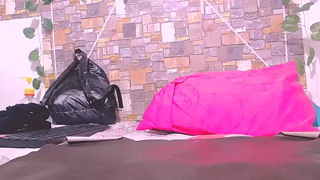 MaidenGame online show from 03-31-26, 04:20