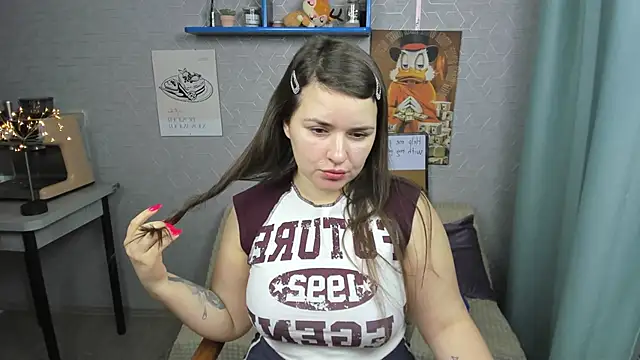 Snapshot of LineraPitts chatting on 12-14-24, 03:25 LineraPitts online show from 12-14-24, 03:25