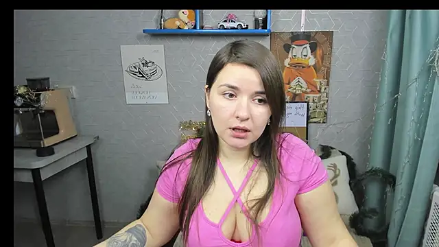 Snapshot of LineraPitts chatting on 01-11-25, 02:15 LineraPitts online show from 01-11-25, 02:15