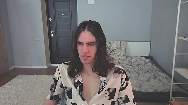 mollymila online show from 04-12-26, 08:28