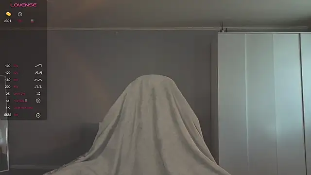 mollymila online show from 11-18-25, 07:11