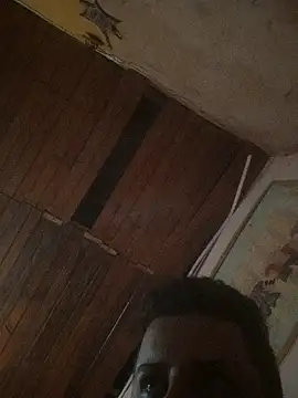 Snapshot of TusOjitosClaros69 chatting on 12-30-24, 06:09 TusOjitosClaros69 online show from 12-30-24, 06:09