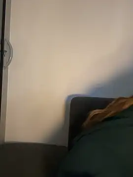 EmiliaCatalina online show from 03-10-26, 11:20