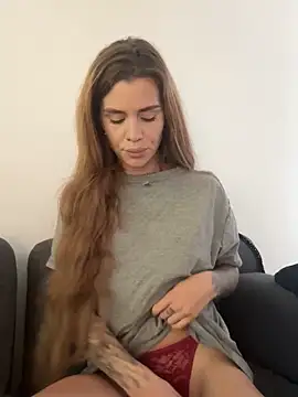 EmiliaCatalina online show from 03-01-26, 06:08