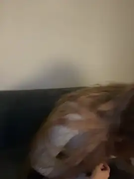 EmiliaCatalina online show from 04-01-26, 11:34