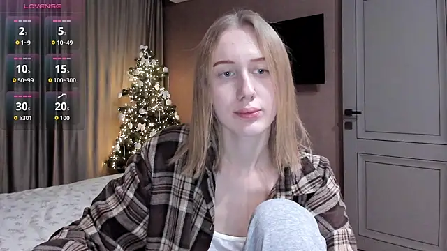 Mika Ray online show from 12-18-25, 11:30