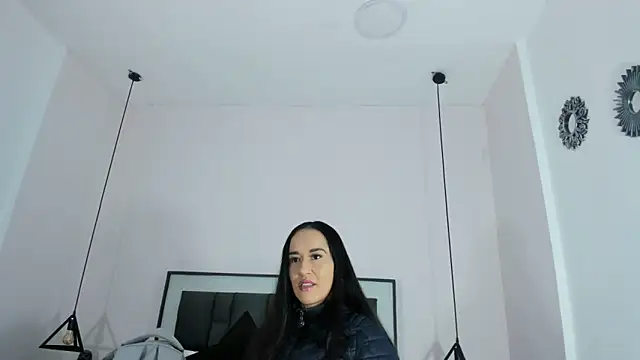 victoria cooper3 online show from 11-22-25, 09:30