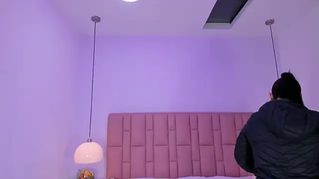 victoria cooper3 online show from 01-12-26, 11:50