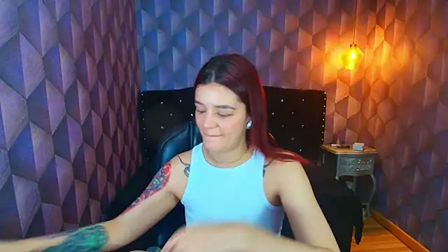 LiaHarryis online show from 10-10-25, 07:04