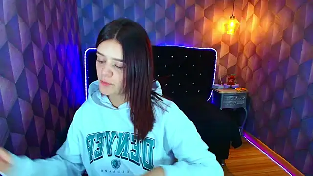 LiaHarryis online show from 02-17-26, 06:49