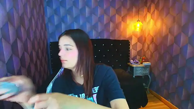 LiaHarryis online show from 03-19-26, 06:41