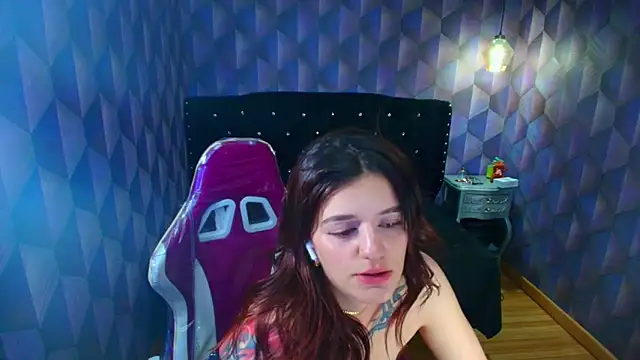 LiaHarryis online show from 06-14-26, 02:24