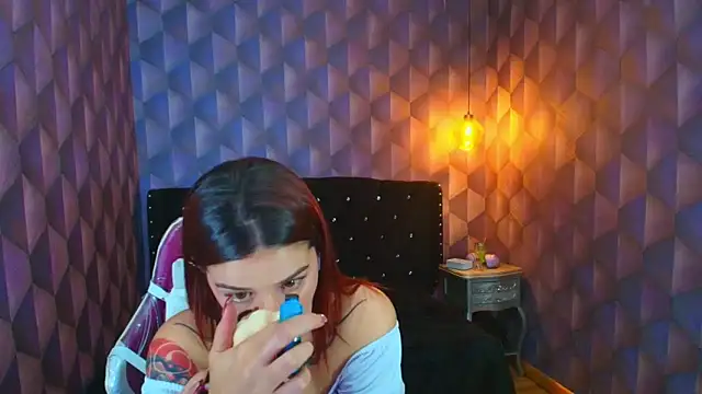 LiaHarryis online show from 11-13-25, 06:23