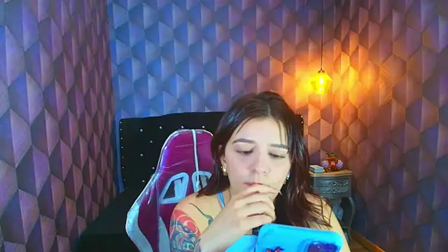 LiaHarryis online show from 03-10-26, 06:56