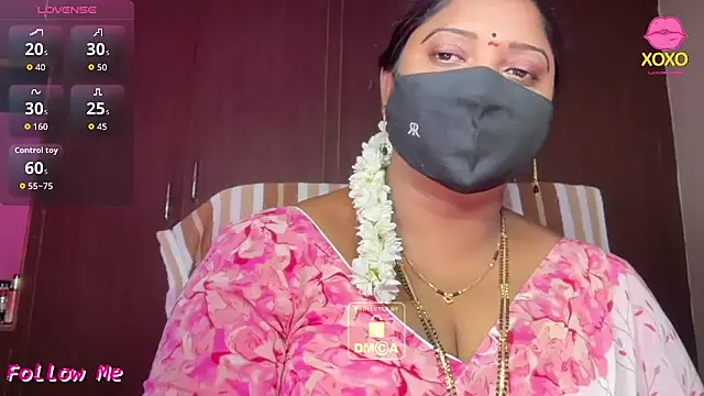 Snapshot of vani-09 chatting on 05-11-26, 05:54 vani-09 online show from 05-11-26, 05:54
