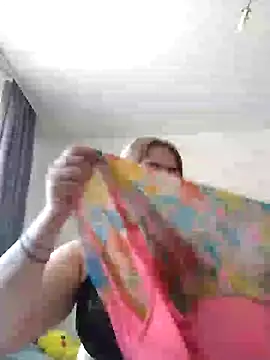 Lady nice cat online show from 03-05-25, 05:29