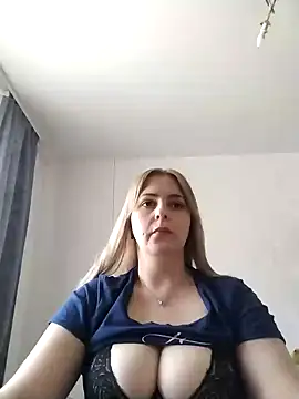 Lady nice cat online show from 03-08-25, 05:59