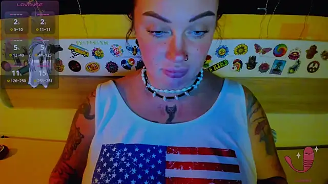 EllieOz online show from 10-14-25, 07:47