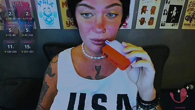 EllieOz online show from 05-27-26, 04:25