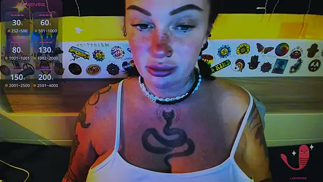 EllieOz online show from 01-07-26, 01:38