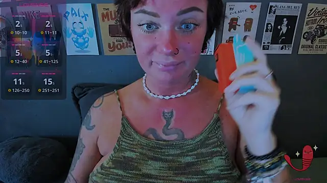 Snapshot of EllieOz chatting on 06-09-26, 05:03 EllieOz online show from 06-09-26, 05:03