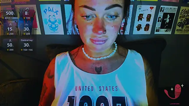 EllieOz online show from 04-08-26, 05:03