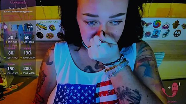 EllieOz online show from 11-21-25, 08:41