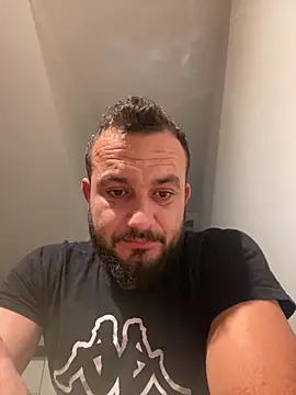 cosmin9000 online show from 10-04-25, 05:20