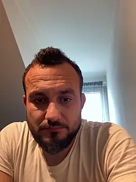 cosmin9000 online show from 10-12-25, 10:27