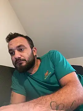 cosmin9000 online show from 10-25-25, 06:45