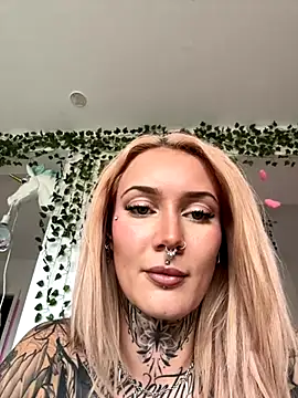 Stella-Kink online show from 10-31-25, 11:40