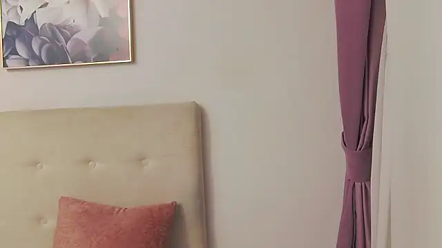 CassieHilton online show from 01-07-26, 10:59