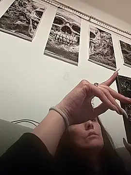 LauraBaby online show from 03-30-26, 07:37